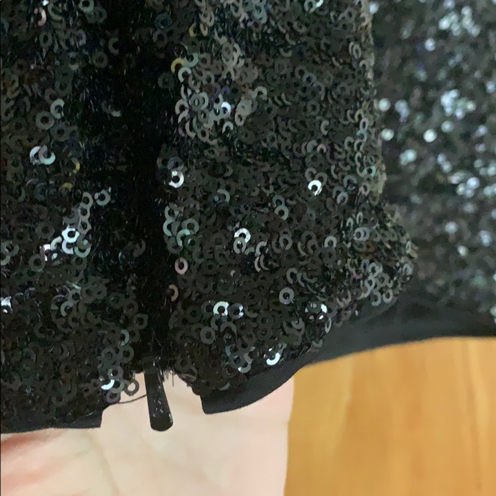 Express cropped sequin top - Picture 2 of 4
